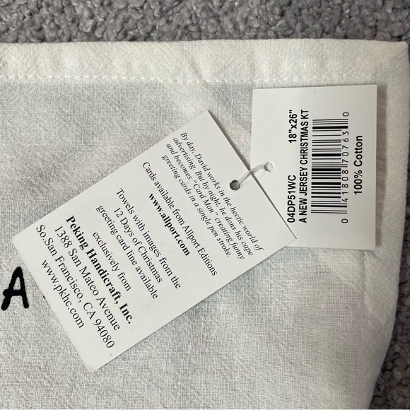 Mistletoe & Co. A New Jersey Christmas Kitchen Towel 18" x 26" New Tags - Picture 7 of 7